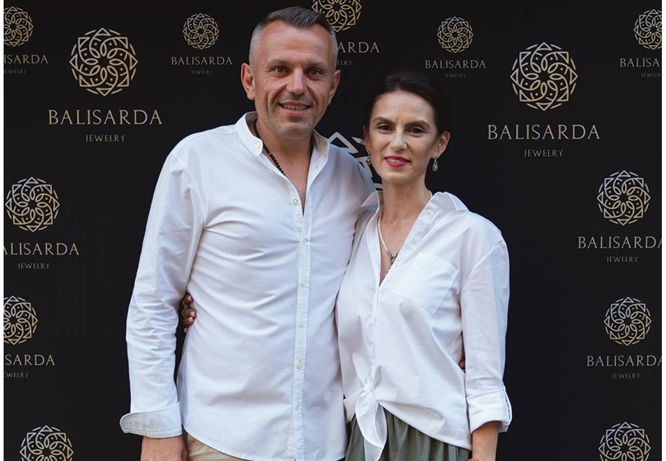 Mimi È™i Ovidiu NemeÈ™ Au O Afacere De Familie Pe Trei Continente